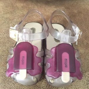 Mini Melissa size 5